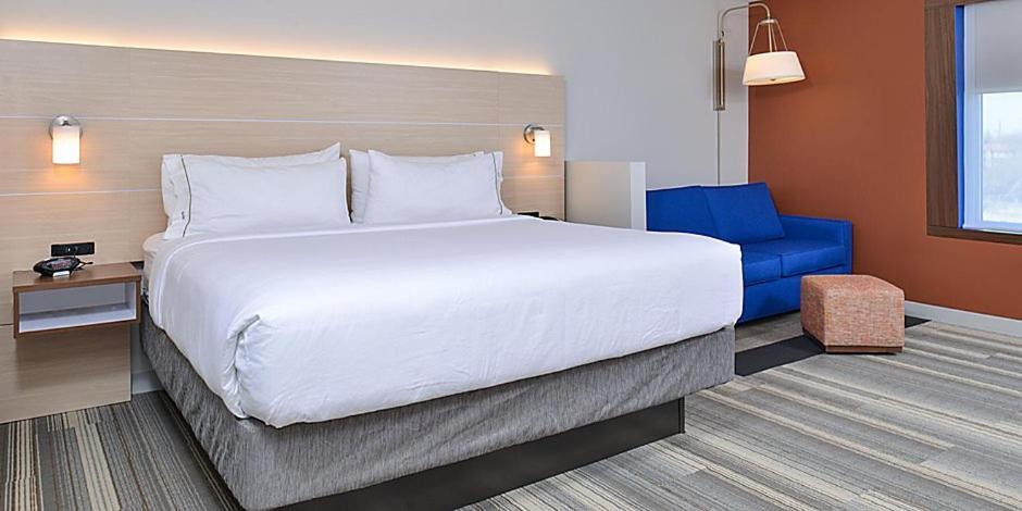 Holiday Inn Express & Suites - Brighton By Ihg מראה חיצוני תמונה