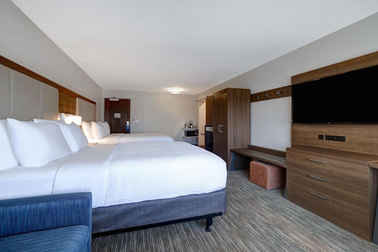Holiday Inn Express & Suites - Brighton By Ihg מראה חיצוני תמונה