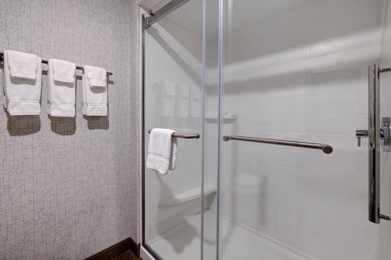 Holiday Inn Express & Suites - Brighton By Ihg מראה חיצוני תמונה