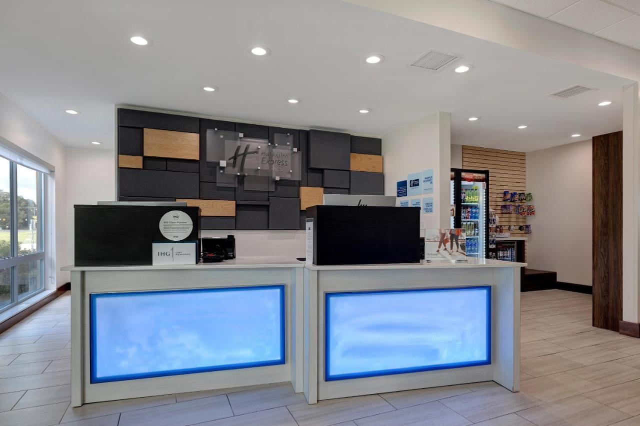 Holiday Inn Express & Suites - Brighton By Ihg מראה חיצוני תמונה