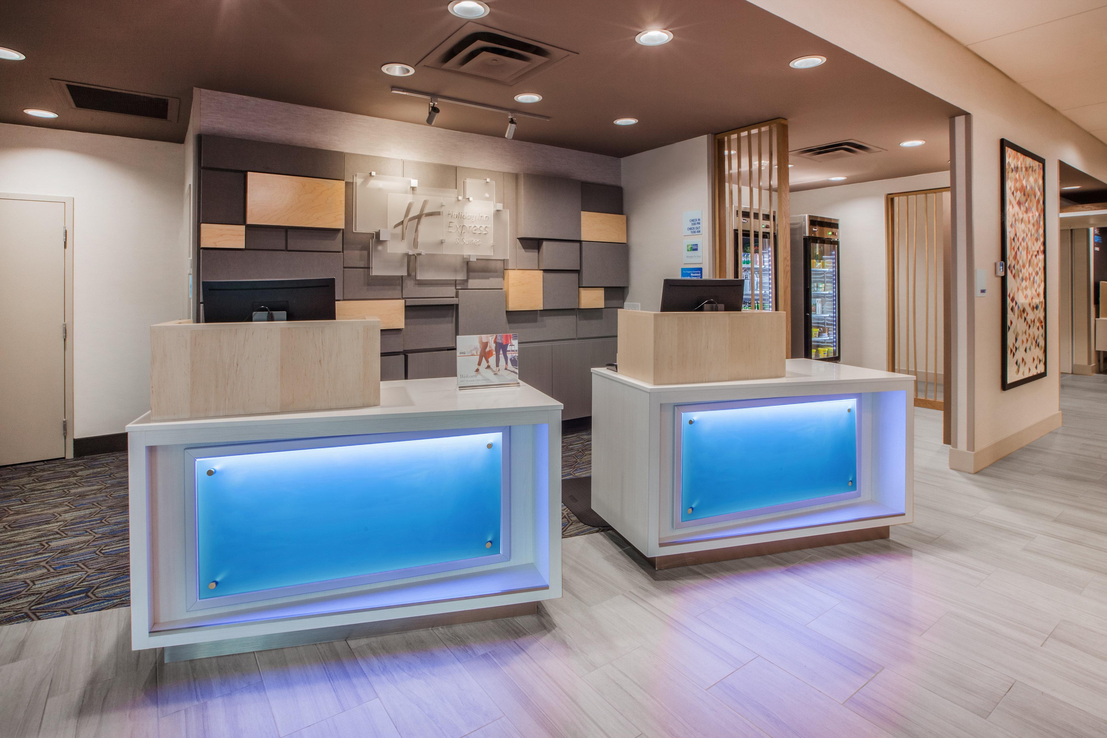 Holiday Inn Express & Suites - Brighton By Ihg מראה חיצוני תמונה